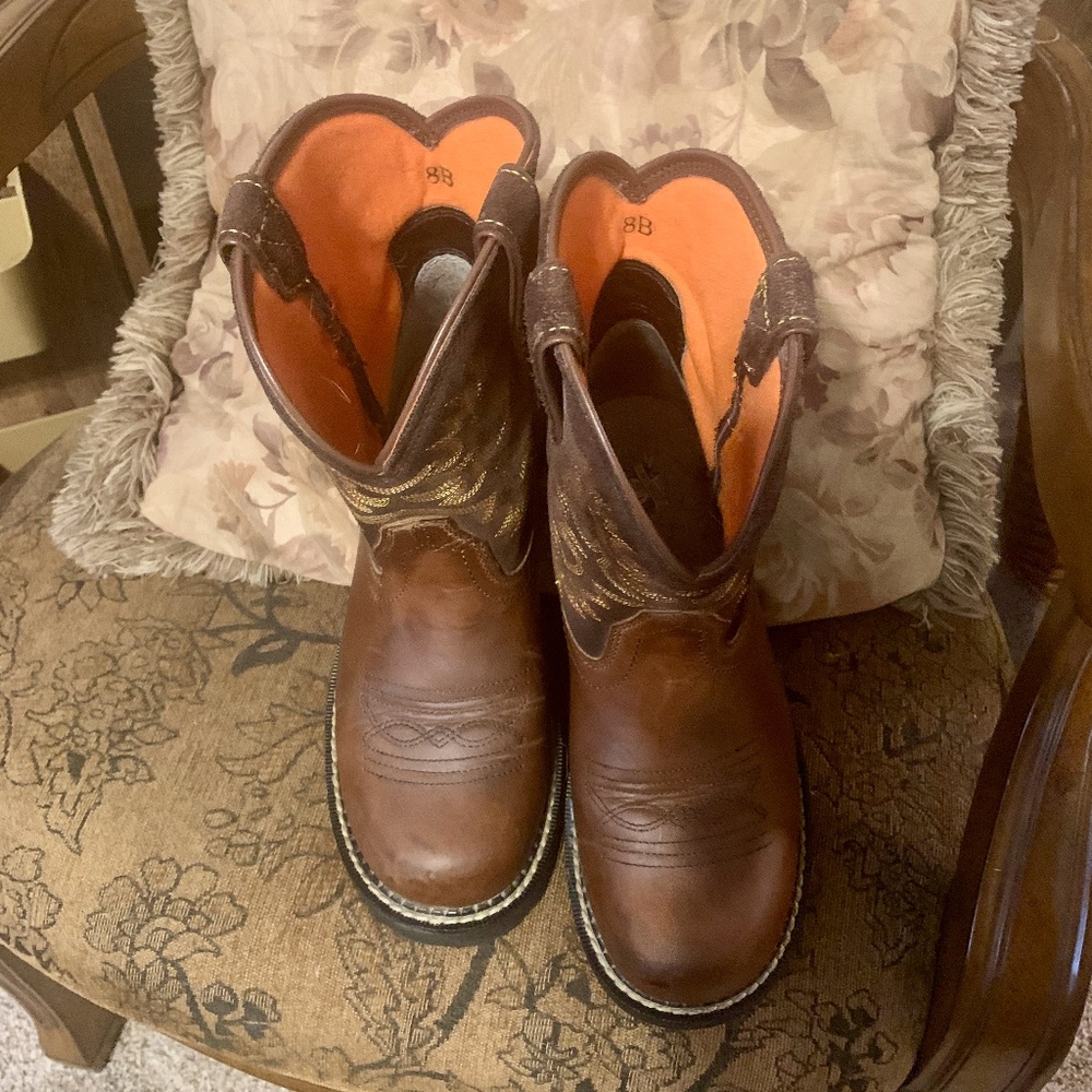 Ariat Women's Round Toe Western Boot